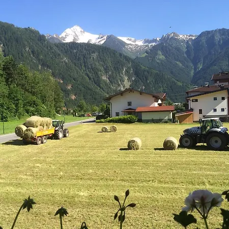 Mayrhofen Apartments